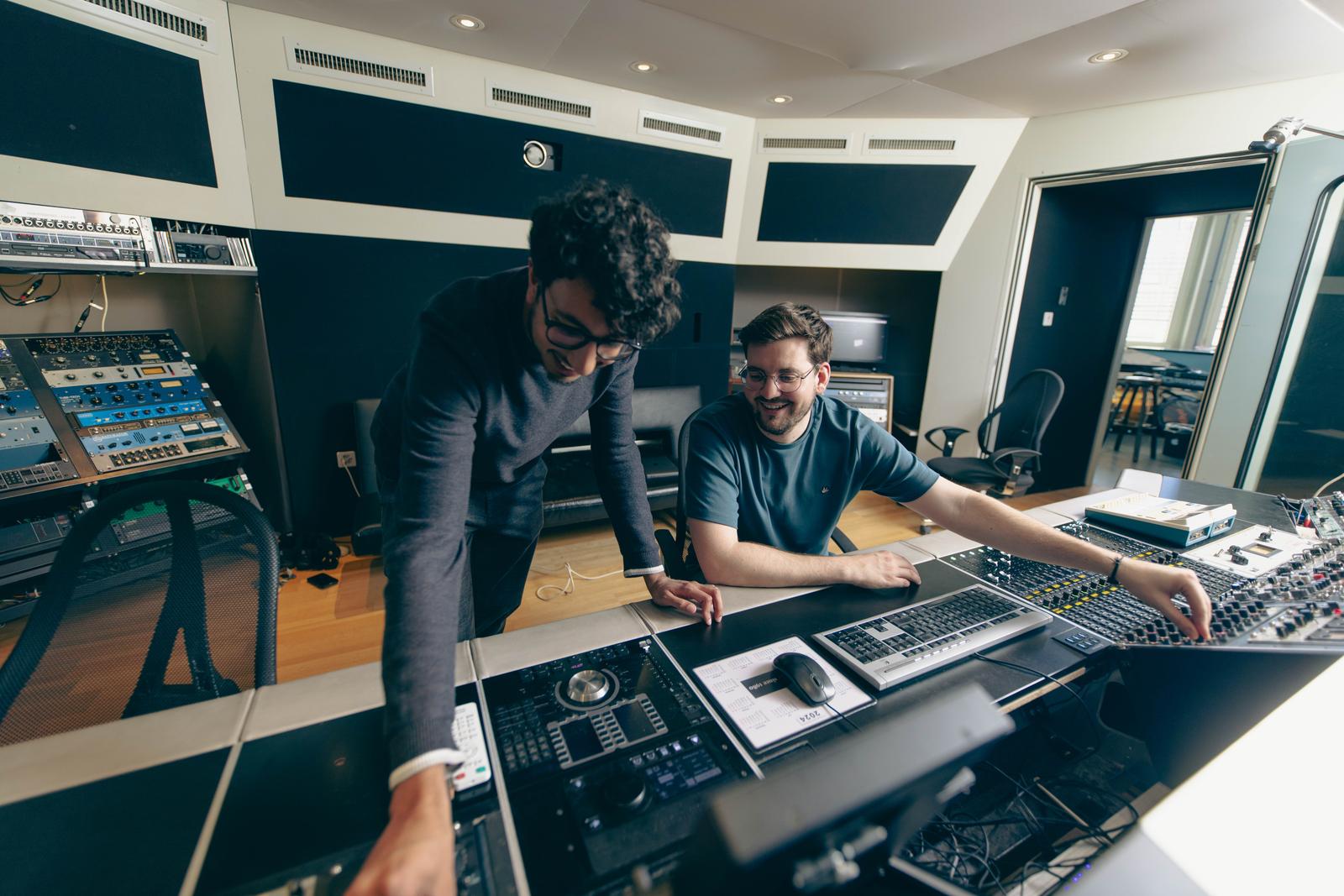Treffpunkt mit Timothy Ross und Alexander Stratigenas